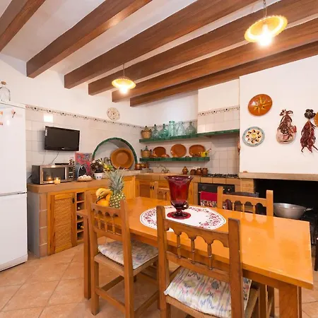 Fiolet Villa *